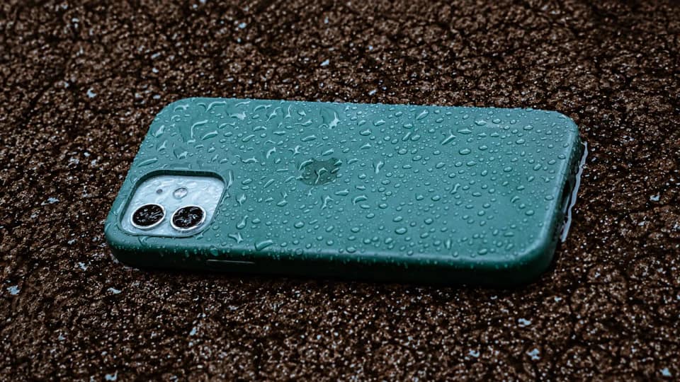 Why you should never put a wet iPhone in a bowl of rice