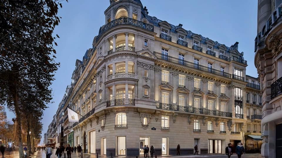 All three Paris Apple Stores close ahead of protests