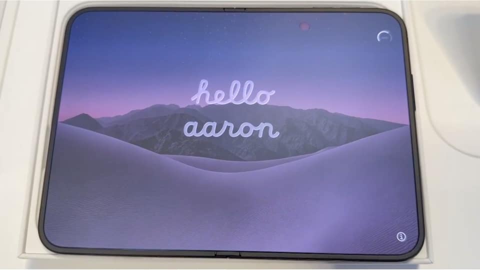 iPhone Duo Says 'Hello' to You Personally